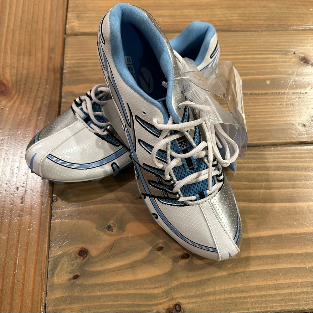 NEW WITH TAGS Brooks Twitch Track Spikes (includes spikes and wrench)
